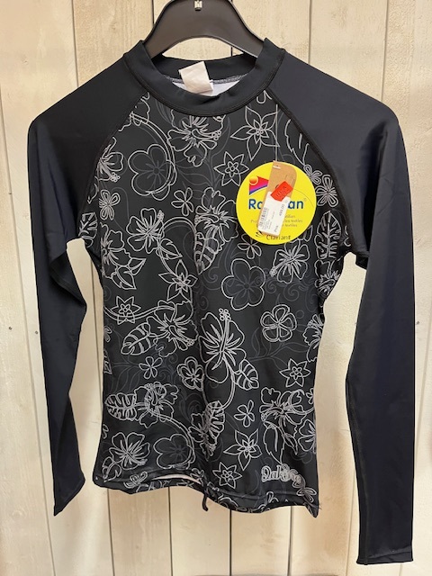 Dakien Rashguard Flower Medium (Restparti) i gruppen Våtdräktsprodukter / Underställ och rashguards / Rashguard / Rashguard dam hos Surfspot Sweden AB (1435183-flower)