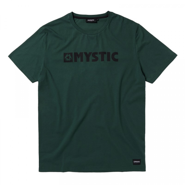 Mystic Brand Tee Cypress Green i gruppen Flyttrea / Flyttrea Kläder hos Surfspot Sweden AB (35105-230177-624)