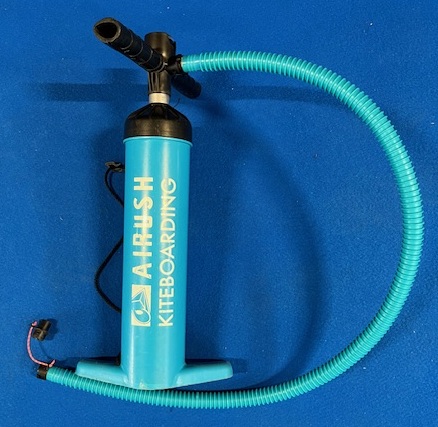 Airush Kitepump (Begagnad) i gruppen Foil / Wingfoil / Tillbehör Wingfoil / Pumpar till Wingfoil hos Surfspot Sweden AB (AirushKitepumpbeg)