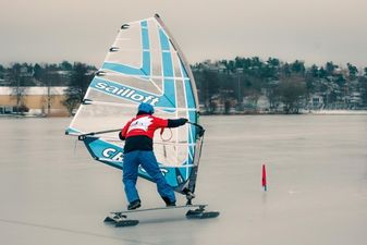 Sharp4 Issurfingbräda (Hybrid)