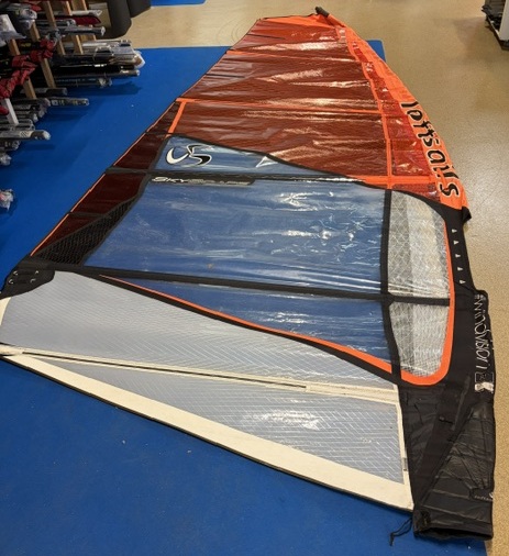 Loftsails Skyscape 8,0 (begagnat) i gruppen Windsurf / Vindsurfsegel / Begagnade Segel hos Surfspot Sweden AB (loftsailsskyskape-8)