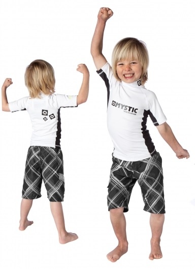 Mystic Rashvest Star Kids vit (lycra) i gruppen Våtdräktsprodukter / Underställ och rashguards / Rashguard / Rashguard barn hos Surfspot Sweden AB (mysrashstarvit)