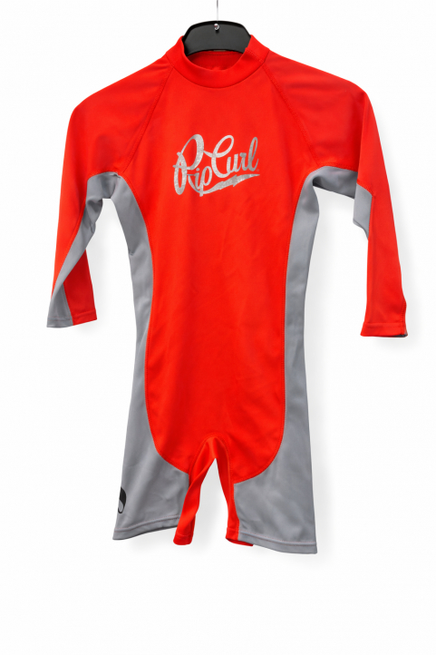Rip Curl Rashguard Toddler Red backzip (Restparti) i gruppen Våtdräkt och tillbehör / Underställ och rashguards / Rashguard/UV-tröja / Rashguard barn hos Surfspot Sweden AB (ripcurltoddlerred)