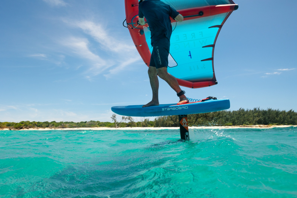 サーフィン・ボディボード 2024 Starboard AceFoil 7'4 x 21.5\" 120L 2024 STARBOARD ACE FOIL 7'4” x 21.5″ BLUE CARBON SUP