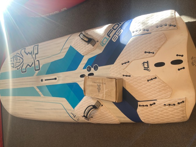 Starboard IQFoil 85 Starlite Carbon (Mässex)