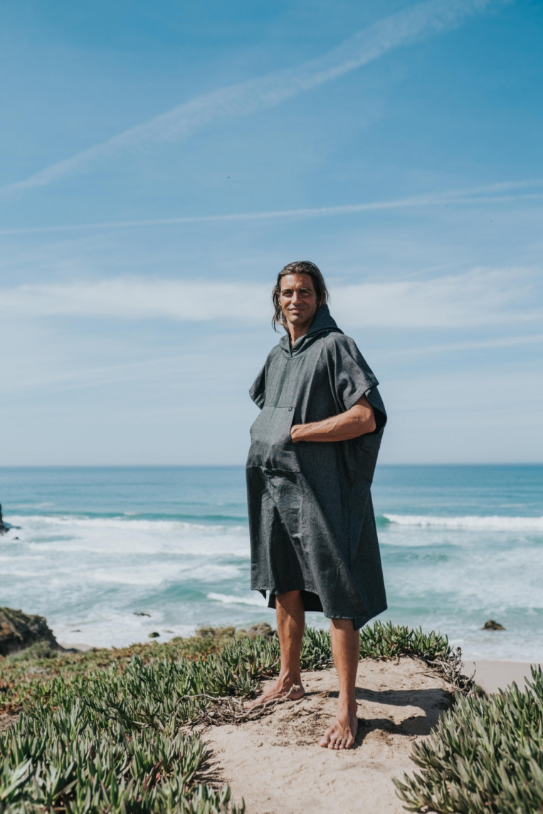 Futah Poncho Ericeira Black
