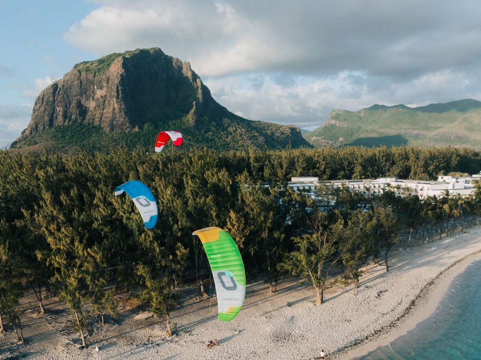 Ozone Hyperlink V4 - Kite Only with bag