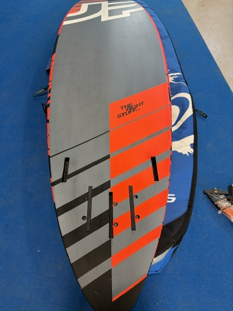 JP Thruster Quad 76l 2016 inkl boardbag och fenor (beganad), ej fri frakt