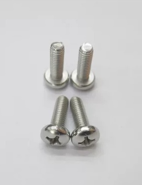 Ozone Screws for Kiteboard Pads and straps x 4