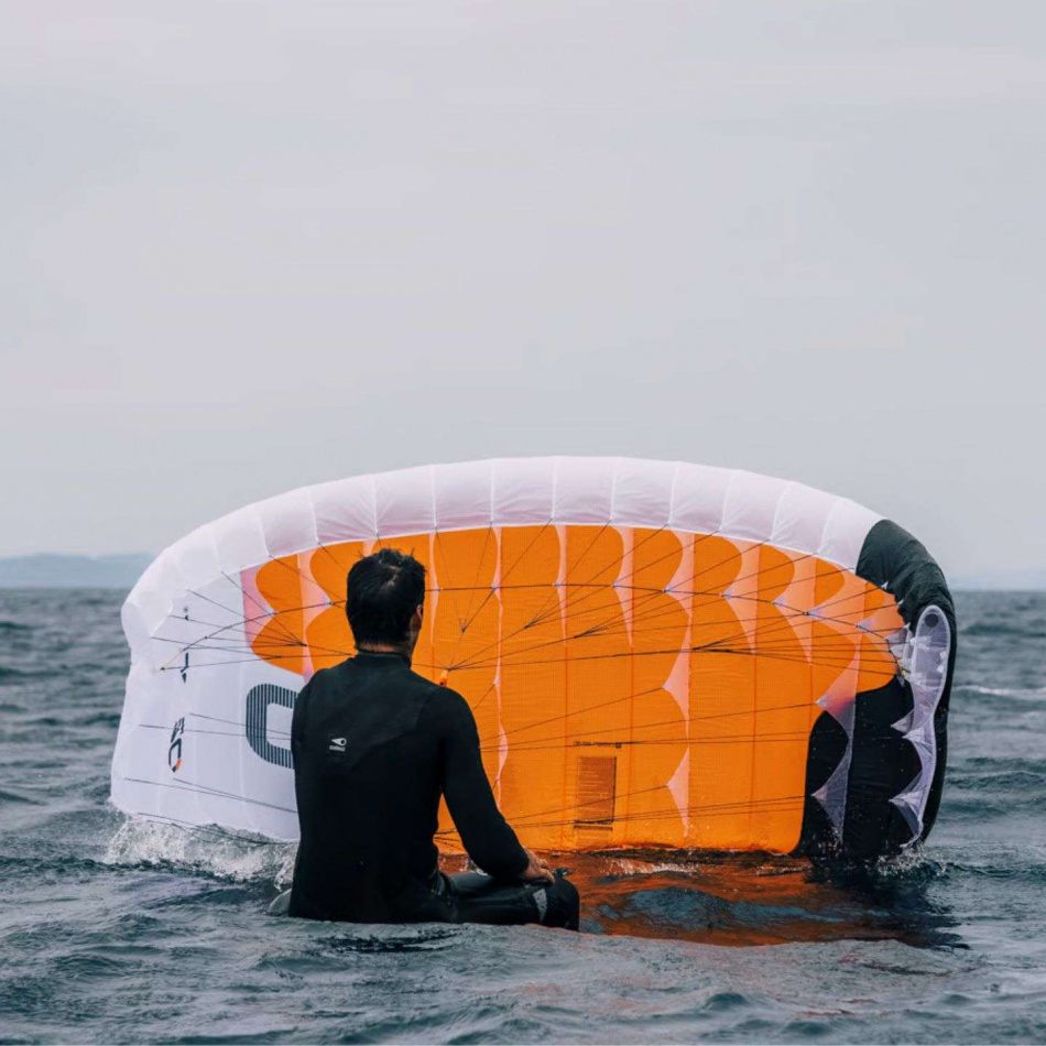 Ozone Pocket Rocket Parawing with control system and bag