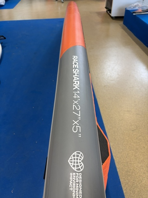 Shark SUP Race 14 x 27,5 uppblåsbar (B-sortering)
