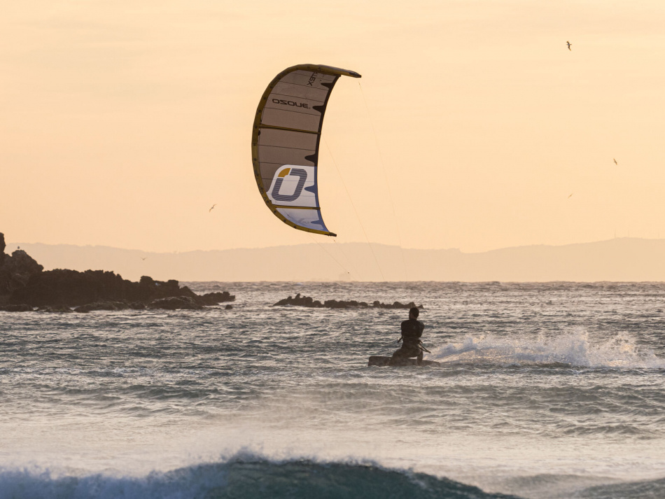 Ozone Vortex Ultra-X Kite Only with Technical Bag