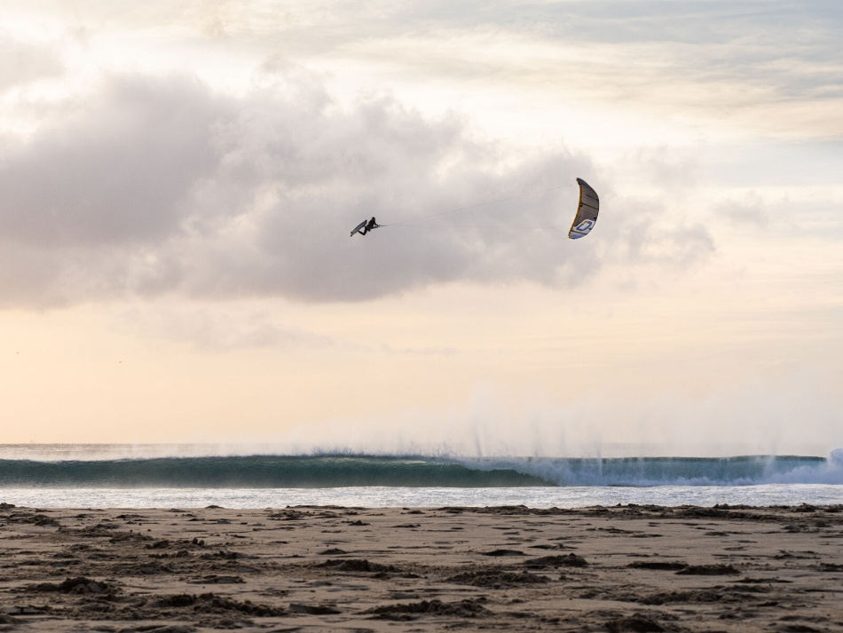 Ozone Vortex Ultra-X Kite Only with Technical Bag